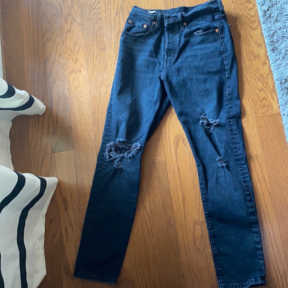 Levi's black jeans